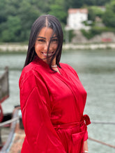 Charger l'image dans la galerie, Peignoir en satin rouge