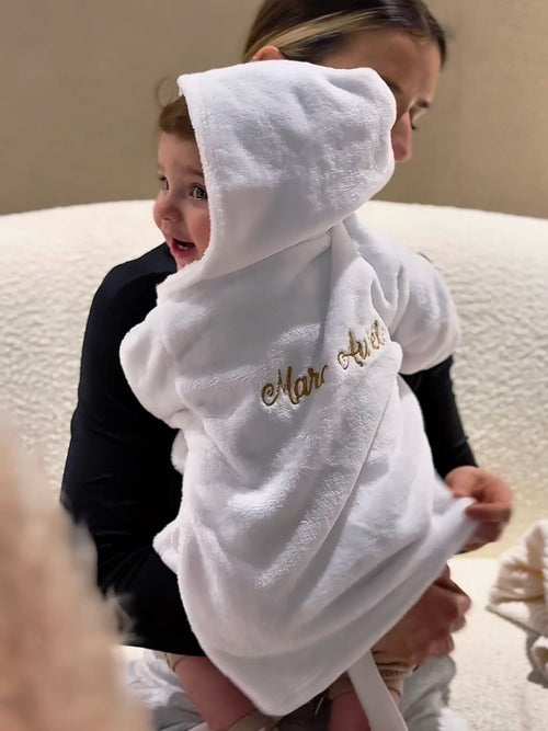 Peignoir bébé personnalisé en polaire