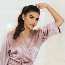 Load image into Gallery viewer, Old pink bathrobe