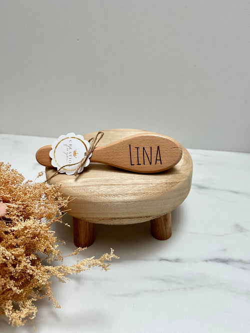 Brosse bébé personnalisée en bois