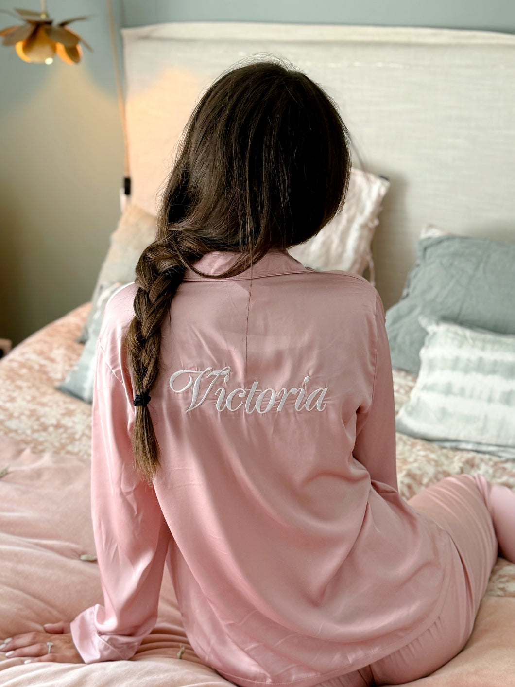 Pyjamas en satin rose