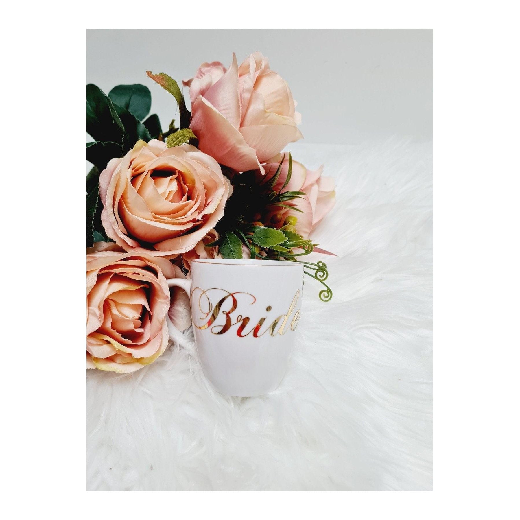 Peignoir satin brodé cadeau mariage EVJF
